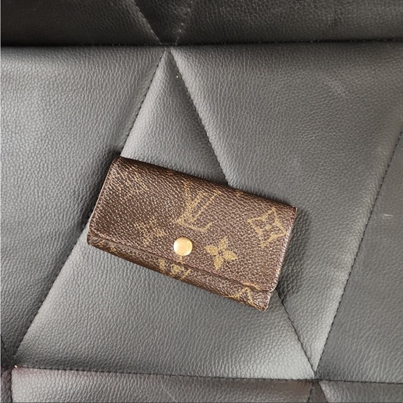 🤎LOUIS VITTON KEY POCKET 🤎 - Picture 1 of 9